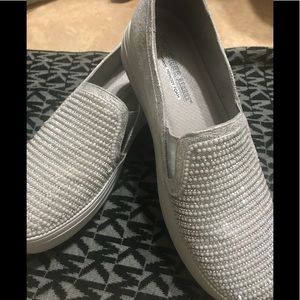 skechers dancer slip on